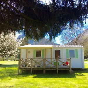 https://camping-le-verger-fleuri.hotels-rhonealpes.com